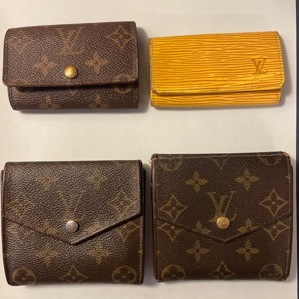 Pre-Loved 💝 Louis Vuitton Monogram + Epi Key Chain/Wallets, small LEATHER